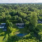 Panoramic View And Terrace In Charming Дом отдыха Hojslev