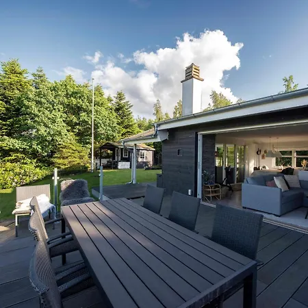 Panoramaudsigt Og Terrasse I Charmerende Hus Holiday home Hojslev