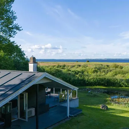 Holiday home Panoramaudsigt Og Terrasse I Charmerende Hus *