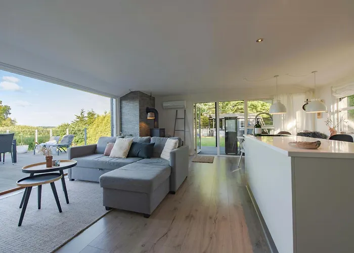 בית נופש Panoramic View And Terrace In Charming *